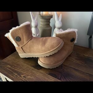 Womens ugg boots